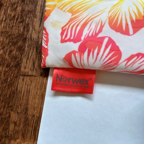 Norwex New cutlery and straw set plus bonus stainless steel straw - Picture 2 of 5